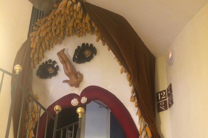 Round-Trip transfer: Dalí Museum in Figueres with lunch(optional)