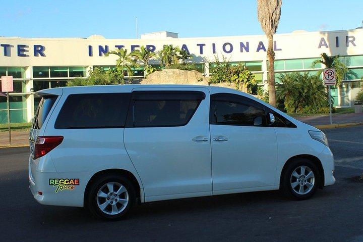 Private Montego Bay Airport Transfer to Montego Bay Hotels