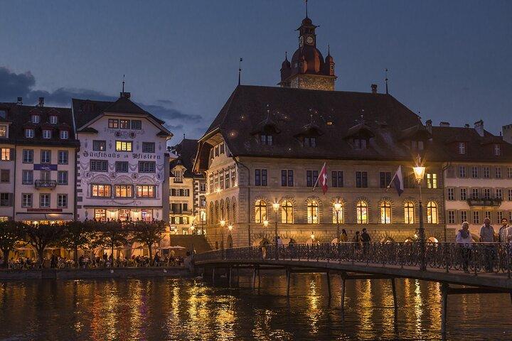 Lucerna Tour a piedi e degustazione di formaggi