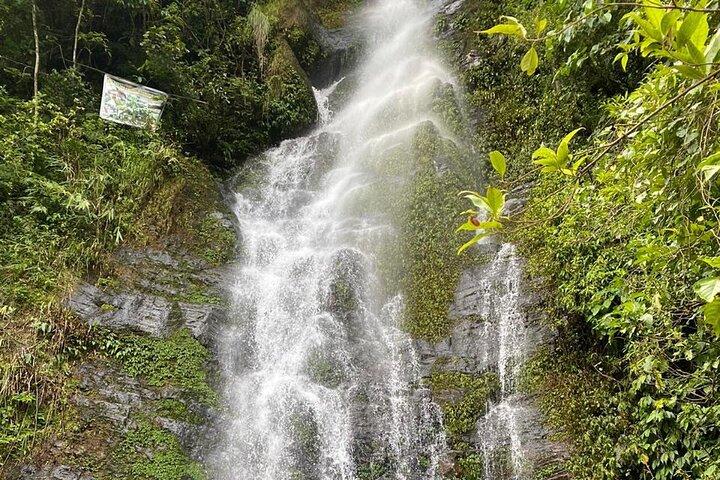 Erstaunlicher Royal Twins Wasserfall und natürlicher Begnas See Wanderausflug von Pokhara