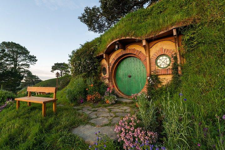 Hobbiton Movie Set & Te Puia Experience Visite privée d'Auckland