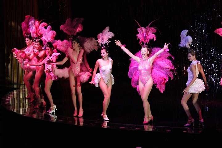 Thaise klassieke dans met Thais diner en Calypso Cabaretshow