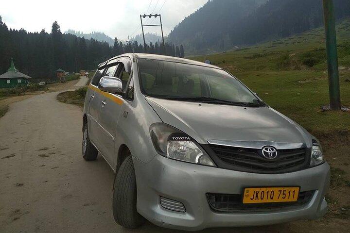 Srinagar Luchthaventransfers Taxiservice