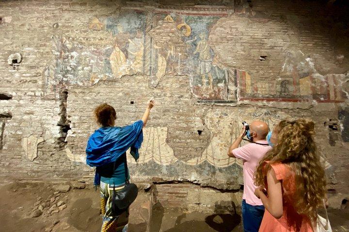 Tour en grupos pequeños por las gemas ocultas y los subterráneos de Trastevere