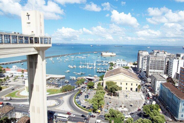 Ankomst eller avgång delad transfer från flygplatsen till hotell i Salvador