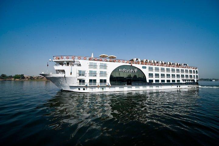 Nile Cruise fra Luxor i 4 nætter / 5 dage og besøg Abu Simbel templet