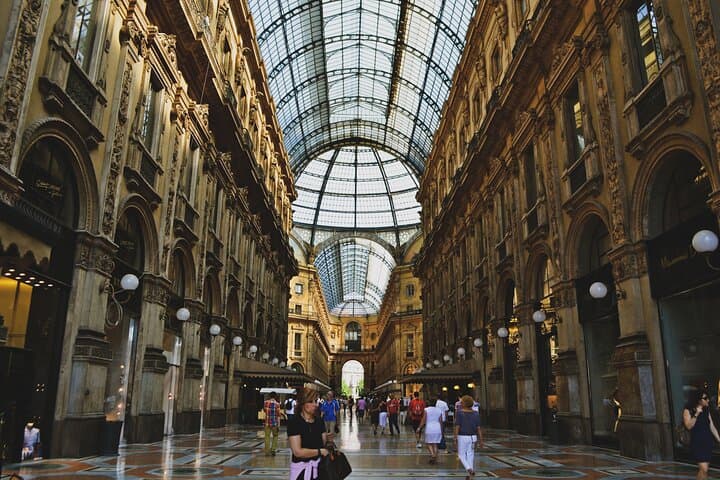Private Milan Must See Tour with a Local Expert Guide