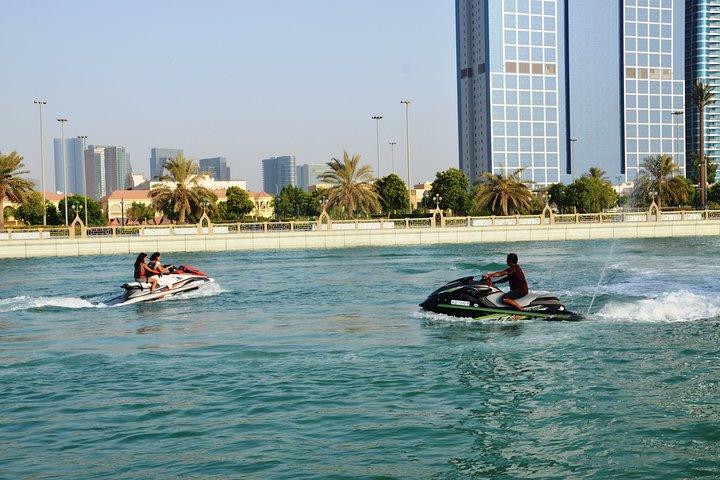 Location de jet ski à Abu Dhabi pour 1 heure
