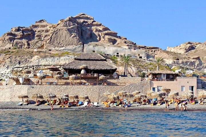 Εxplore as praias de Santorini