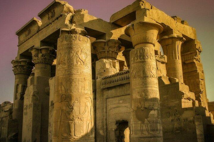 Spectacle son et lumière au temple de Philae