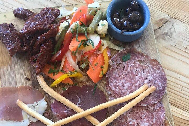 メルボルン発ヤラバレーワイナリーツアー-ランチ付き