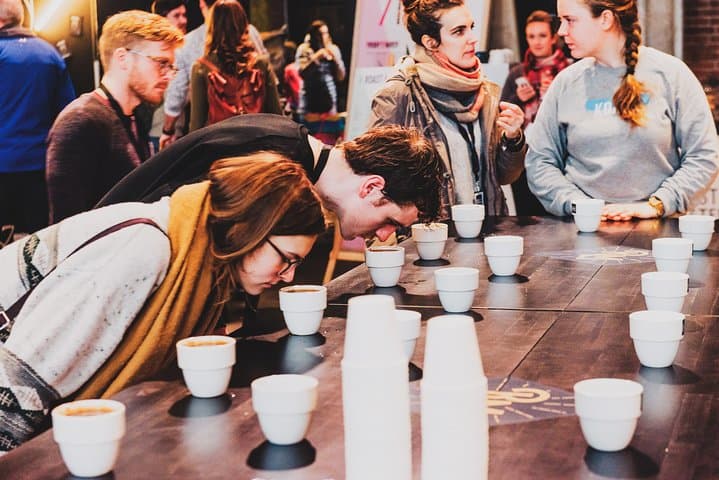 Private Amsterdam Red Light District and Coffee Shop Tour with Expert Guide