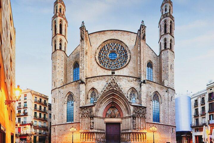 Bar Crawl em Barcelona com vinhos espanhóis, vermut, cerveja gelada e tapas