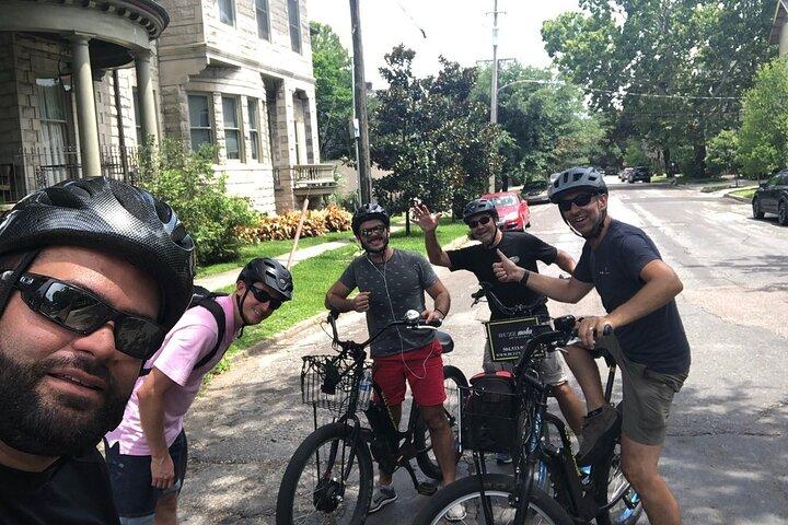 ニューオーリンズのフレンチ クォーターとガーデン ディストリクトの自転車ツアー