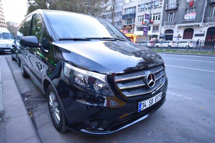 Private Transfer from Istanbul Airport or SAW to City Center