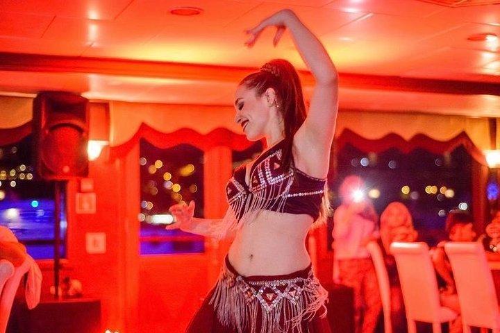 Bosporus middagskryssning med icke alkoholisk meny ISTANBUL Middagskryssning