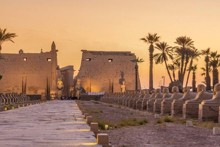Dagtocht naar Luxor vanuit Cairo by Air
