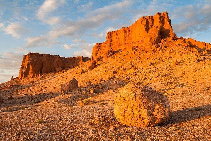 Private 8 Days Mongolia Tour with Nomadic Gobi & Nature
