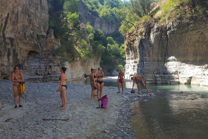 Da Berat: Canyon Osum e Cascata Bogove