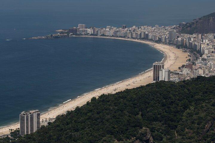 Voo de helicóptero no Rio de Janeiro