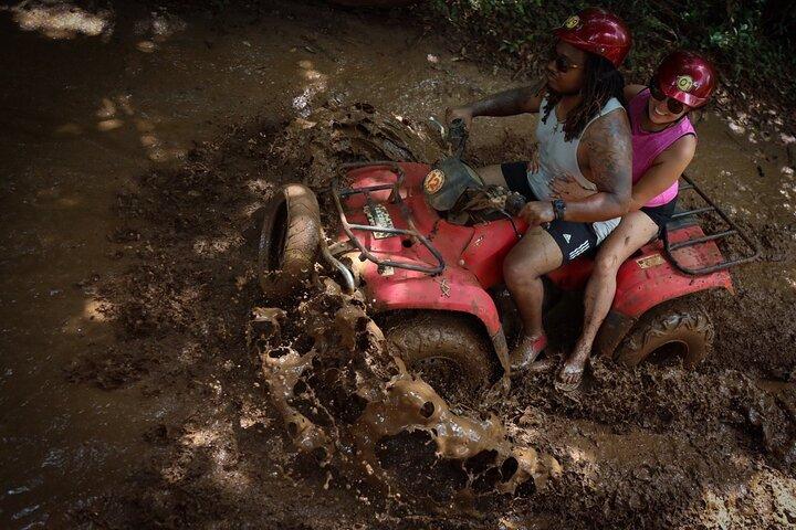 カンクン ベスト ATV ツアー、ジップラインとセノーテ スイム、ランチ付き