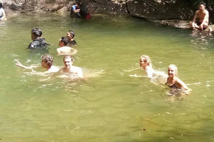 Escursione a terra a Port Klang: grotte di Batu, artigianato e cascate di Kanching