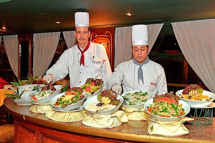 Giza & Kairo inklusive Nile Dinner Cruise och Lunch med Camel Ride