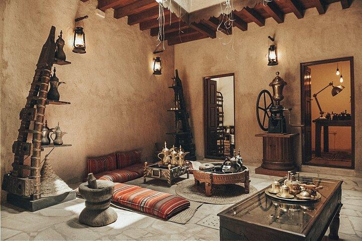 Tour privato di storia e cultura di Dubai con il Museo di Dubai, Al Shindagha e Souk
