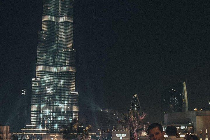 プライベートドバイナイトツアー：夜に魔法のようにライトアップされるトップアトラクション
