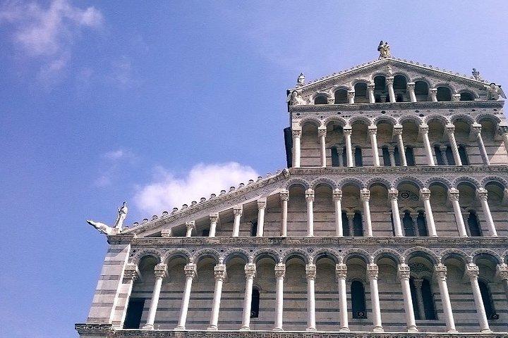 Pisa : VIP 1.5 - 1時間の小グループツアー＆スキップ・ザ・ライン・アクセス