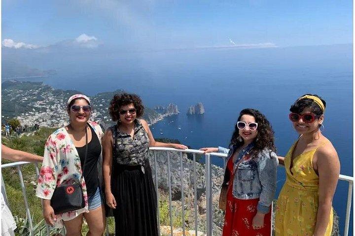 Shared CAPRI Tour - 360° experience by Bus, Boat & Guide