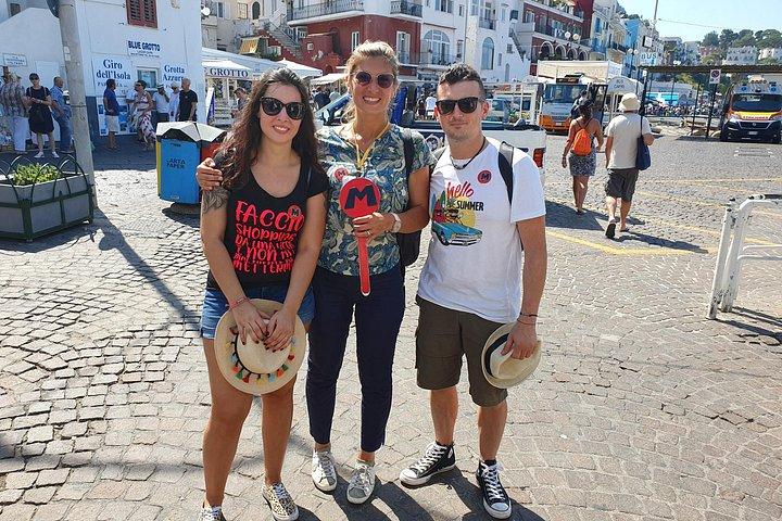 Shared CAPRI Tour - 360° experience by Bus, Boat & Guide