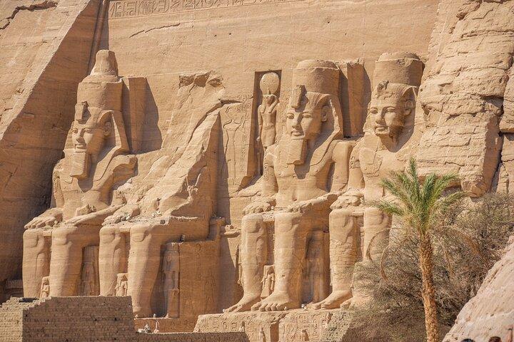 Privétour met overnachting van Luxor naar Abu Simbel