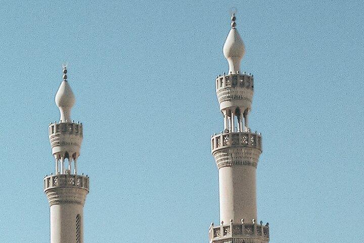 Excursão privada de Dubai a Sharjah com todos os locais imperdíveis, souqs e mesquitas