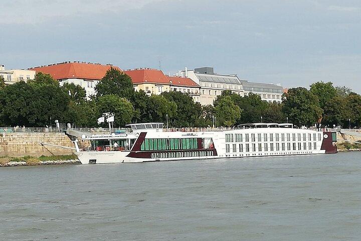 Transfert privé de Budapest Cruise Port à Budapest Hotel
