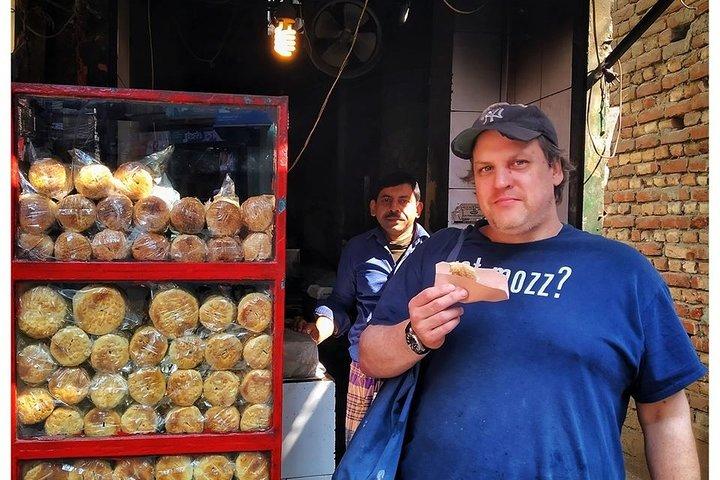 ダッカのフード ツアー : ダッカの最高の食べ物を味わう