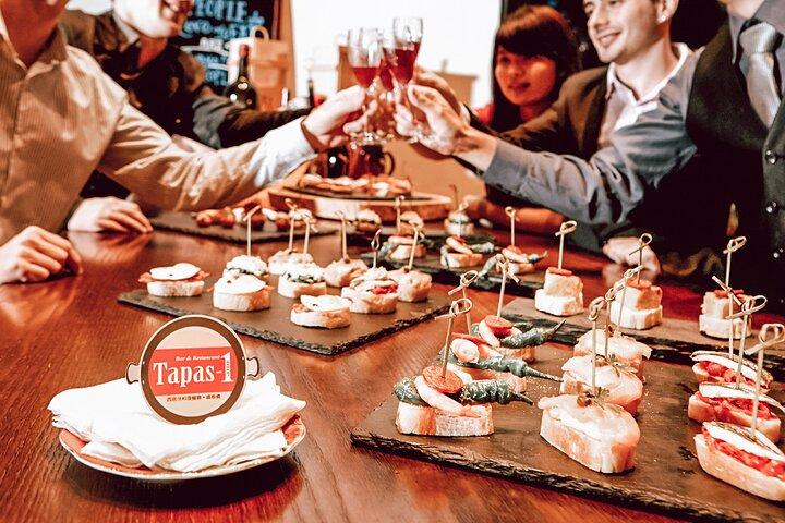 Traditionele Spaanse wijn en tapas met privé lokale gids over Madrid Food Tour