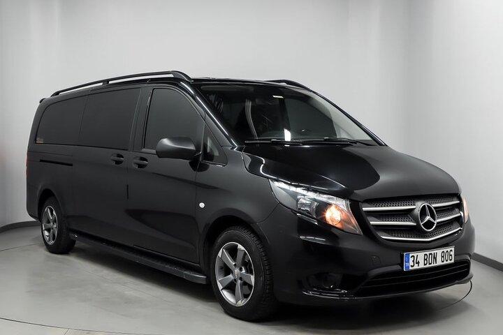 Istanbuls flygplatstransfer med privat minivan + Meet & Greet Service