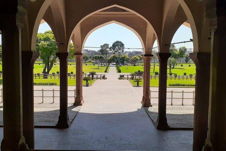 Private Tour: Lahore Ganztages-Guided Trip