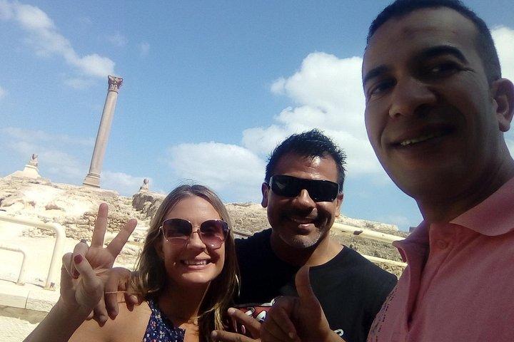 “Cairo Private Tour: Giza Pyramids, Sphinx & GEM Museum”