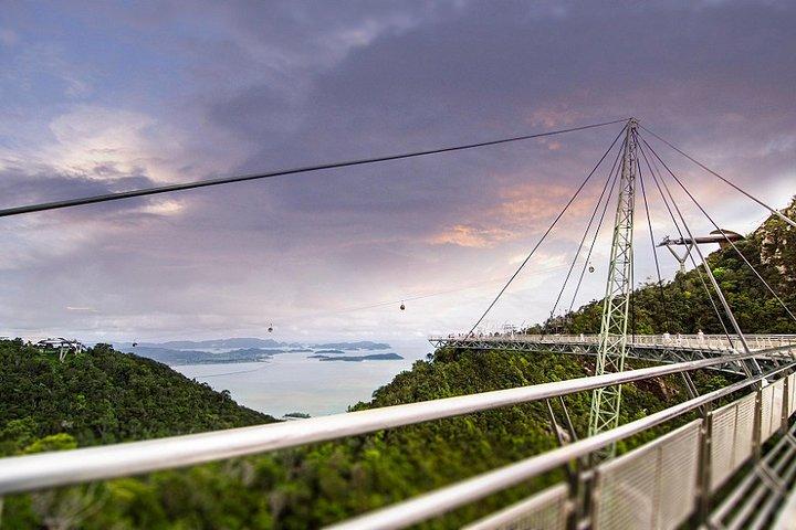Seilbahn und orientalisches Dorf von Langkawi