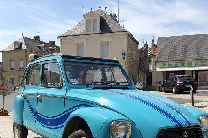 Visite Commentée en Voiture Ancienne Décapotable sur la Côte de Nacre