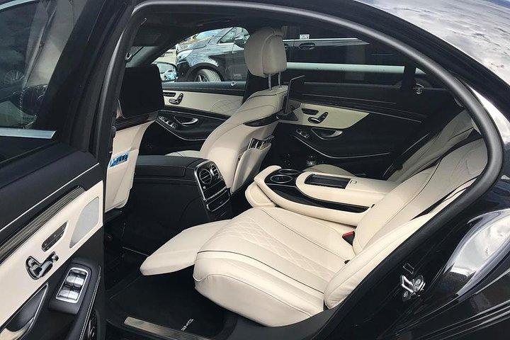 ロンドン市内からヒースロー空港への運転手付き送迎サービス