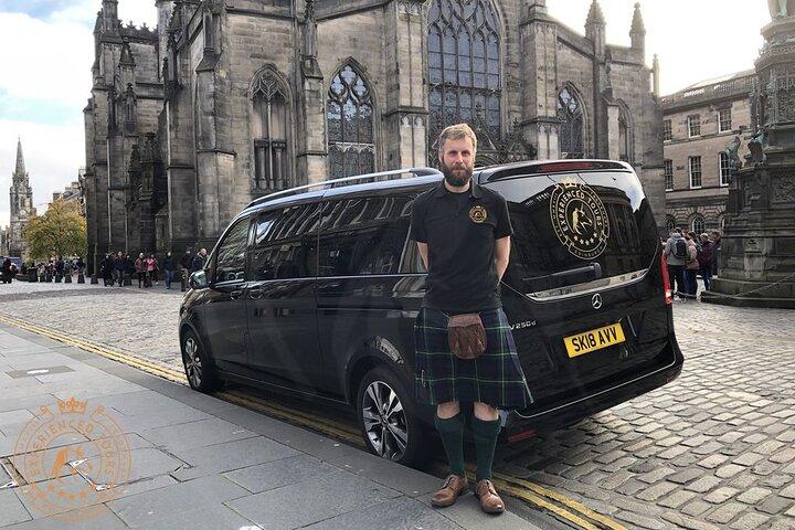 Edimburgo Histórico e Capela Rosslyn Excursão Privada de Dia Inteiro em uma Minivan Premium