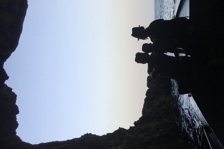 Passeio de barco Ortigia, cavernas marinhas e Pillirina 2h