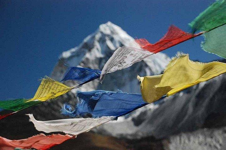 Everest High Pass Trekking