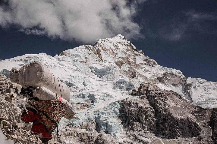 Everest High Pass Trekking