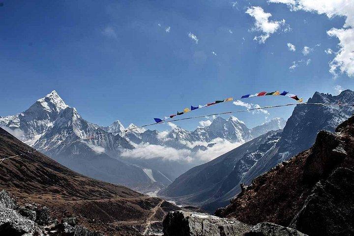 Everest High Pass Trekking