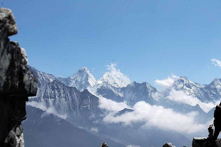 Everest High Pass Trekking