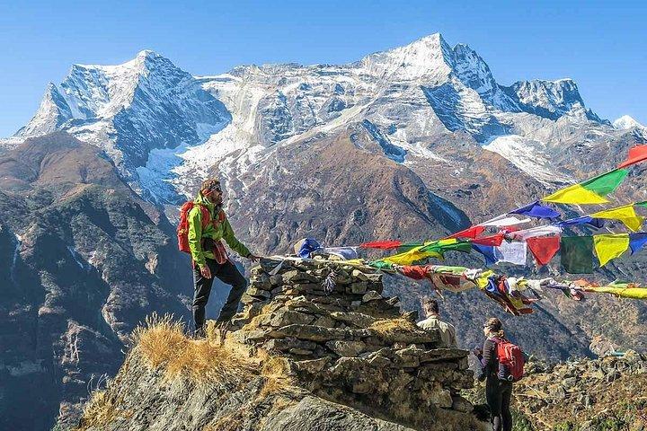 Everest High Pass Trekking